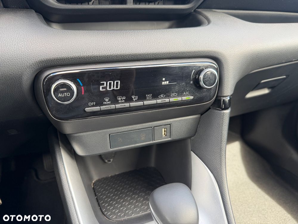 Toyota Yaris Hybrid 1.5 Executive - 18