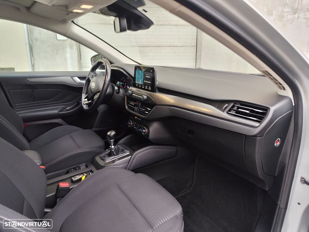 Ford Focus SW 1.5 TDCi EcoBlue Titanium - 18
