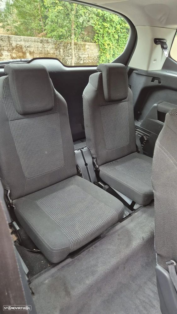 Peugeot 5008 - 7