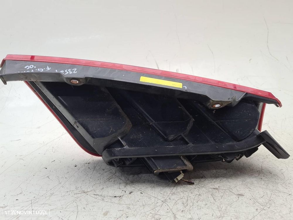 FAROLIM TRASEIRO ESQUERDO FIAT GRANDE PUNTO 2006 - 2