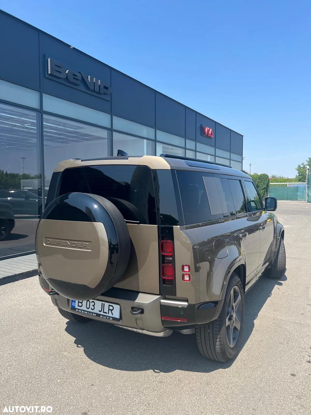 Land Rover Defender 110 3.0D 250 MHEV X-Dynamic SE - 2