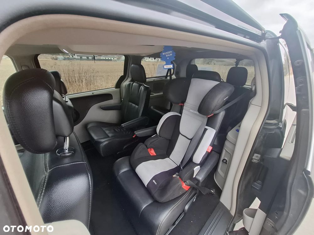 Lancia Voyager 2.8 CRD16v Gold - 8