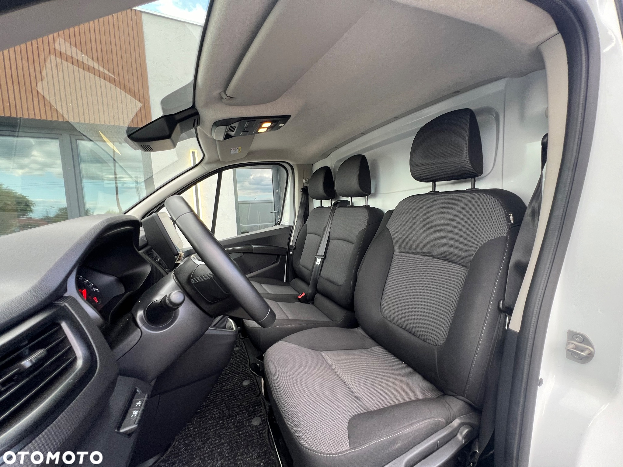Renault Trafic L2H1 - 11