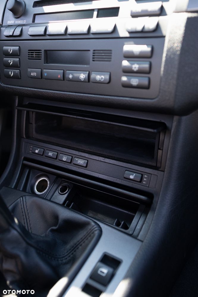 BMW M3 CI - 30