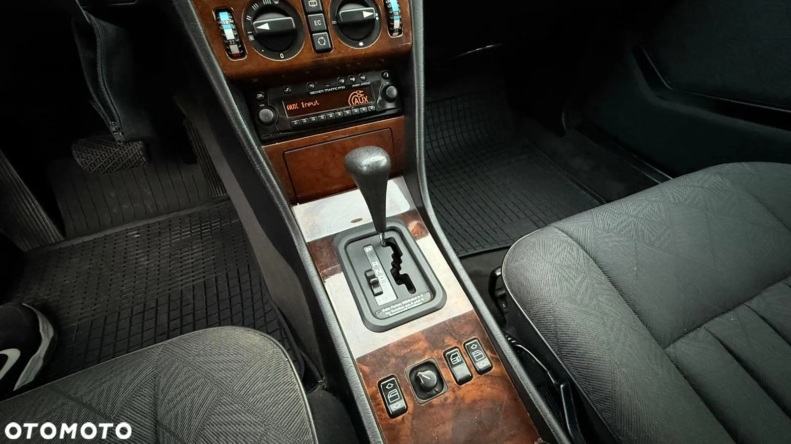 Mercedes-Benz W124 (1984-1993) - 26