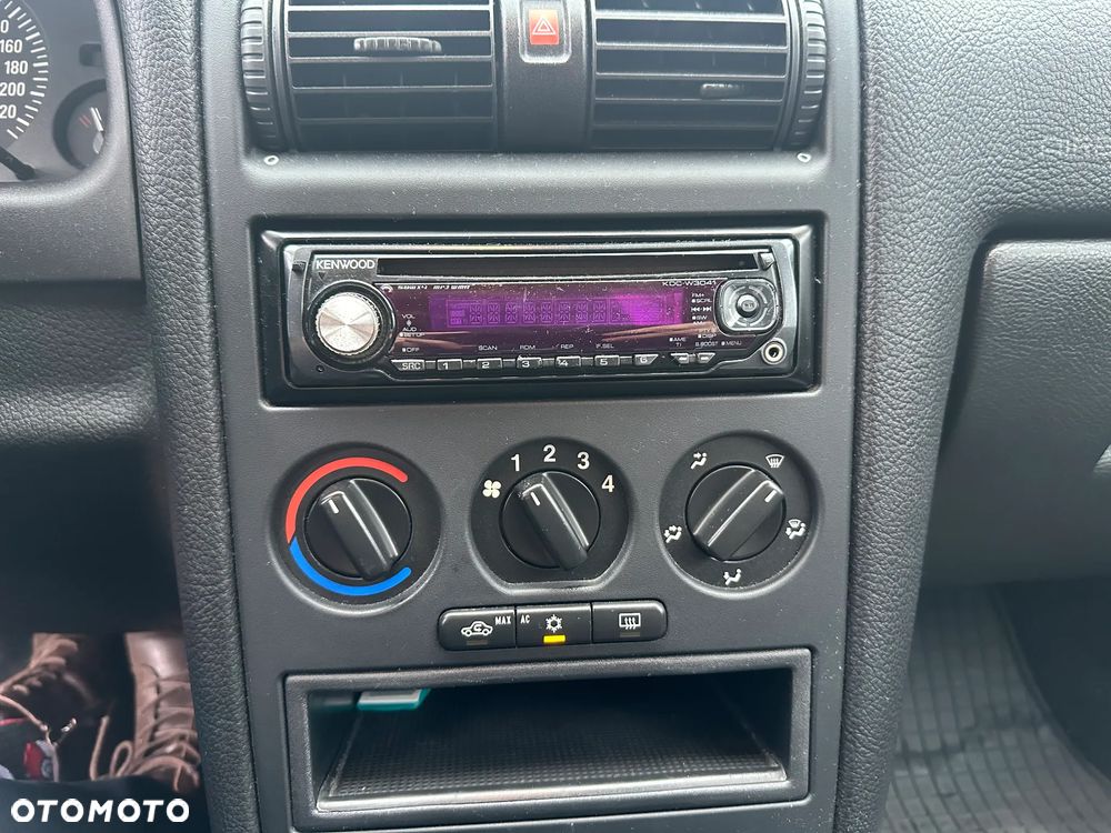 Opel Astra 1.4 Enjoy - 9