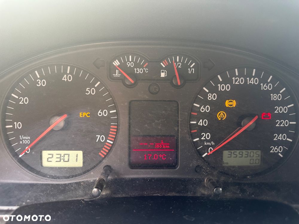 Volkswagen Passat 1.6 - 19