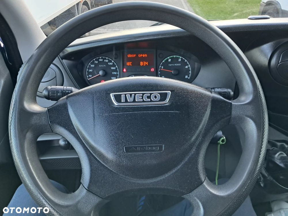 Iveco 50C15L Skrzynia 6,10m  Salon Polska - 24