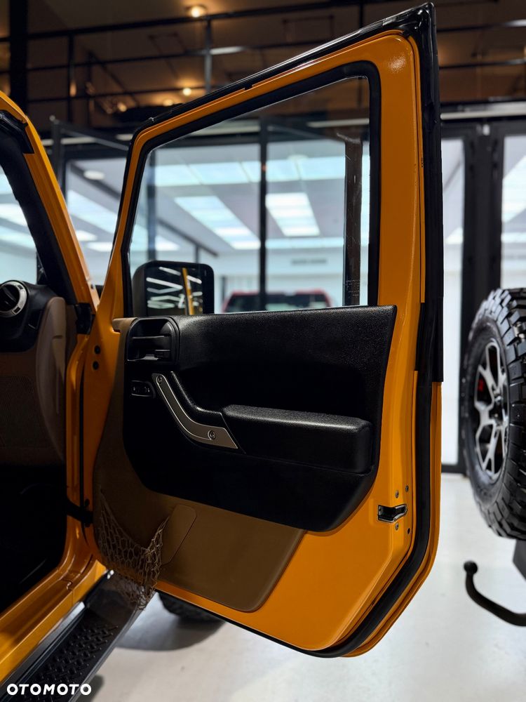 Jeep Wrangler 3.6 Sahara EU6 - 28