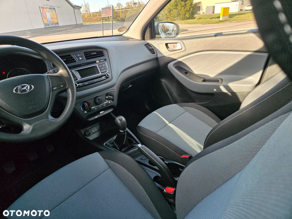 Hyundai i20 1.2 Elegant - 18