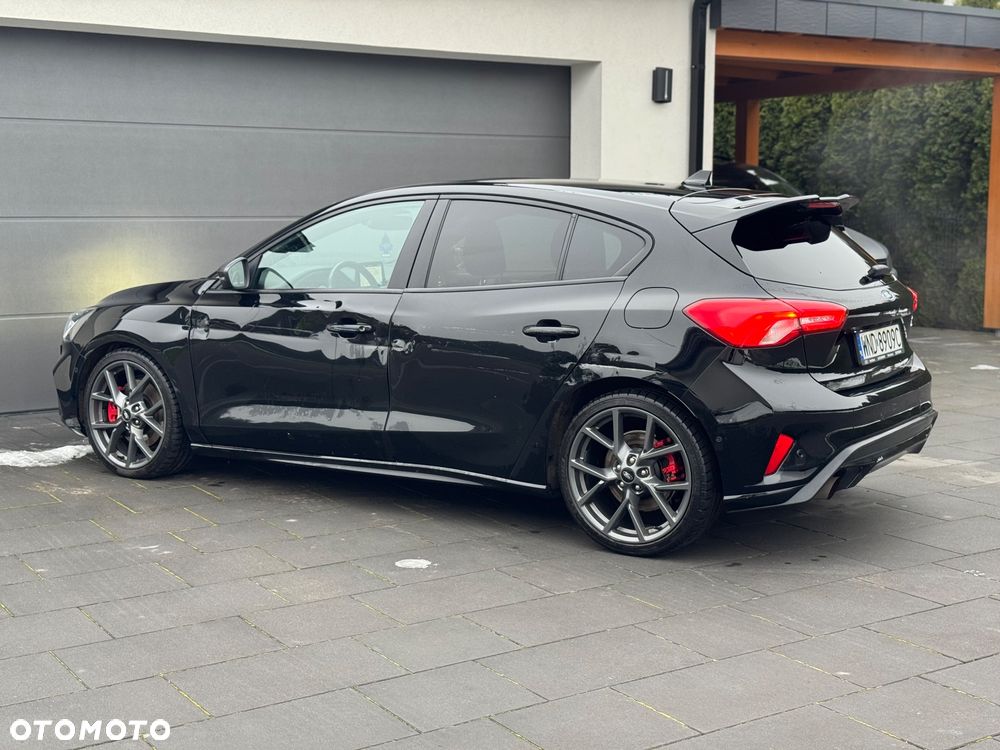 Ford Focus 2.3 EcoBoost ST - 12