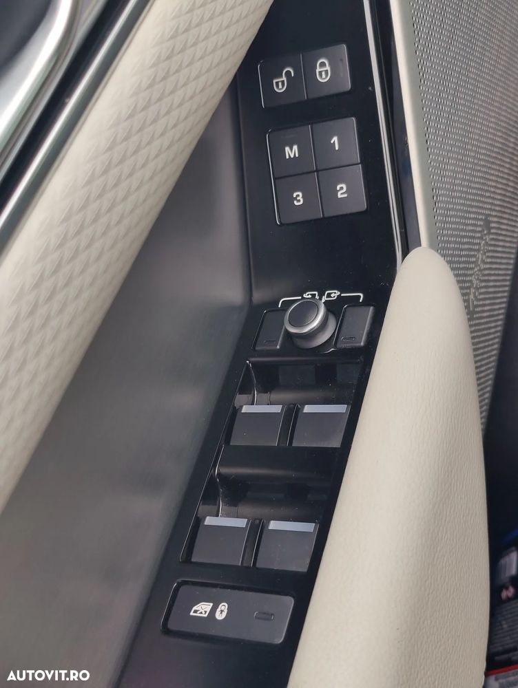 Land Rover Range Rover Velar 3.0 R-Dynamic SE - 11