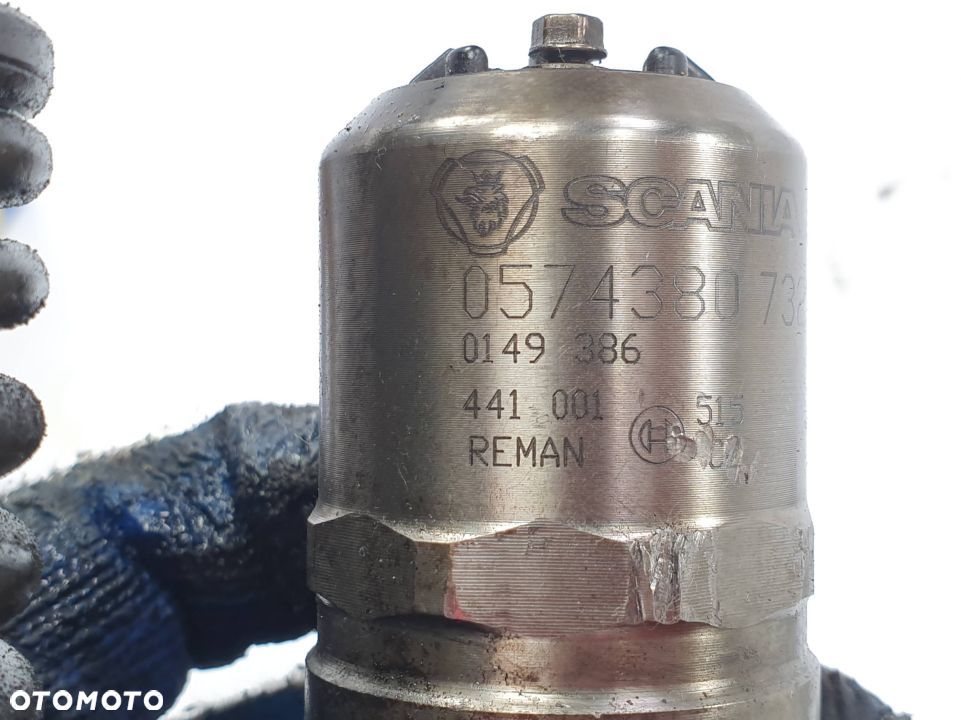 WTRYSKIWACZ SCANIA R 124 0574380 - 3