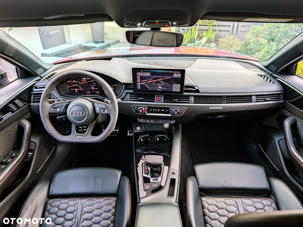 Audi RS4 Avant - 5