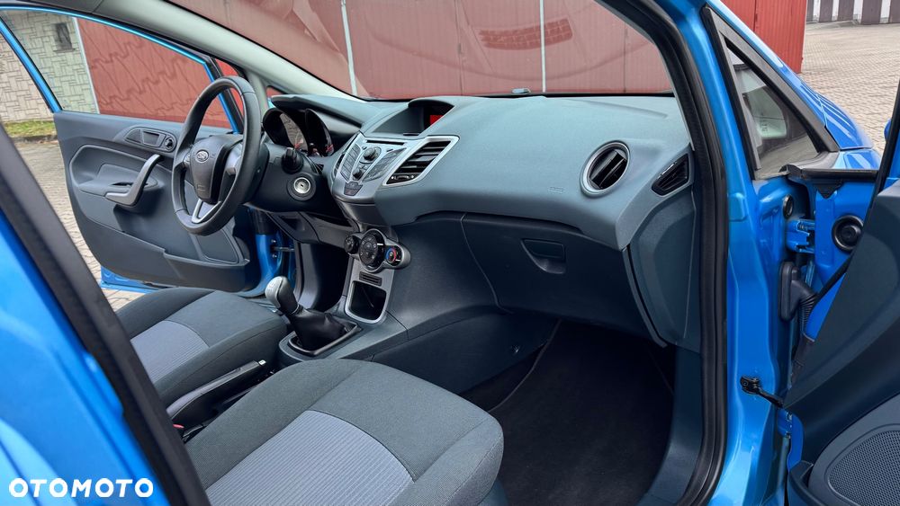 Ford Fiesta 1.25 SYNC Edition - 25