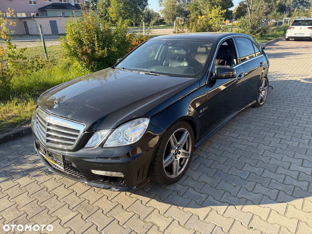 Mercedes-Benz Klasa E 63 AMG - 3