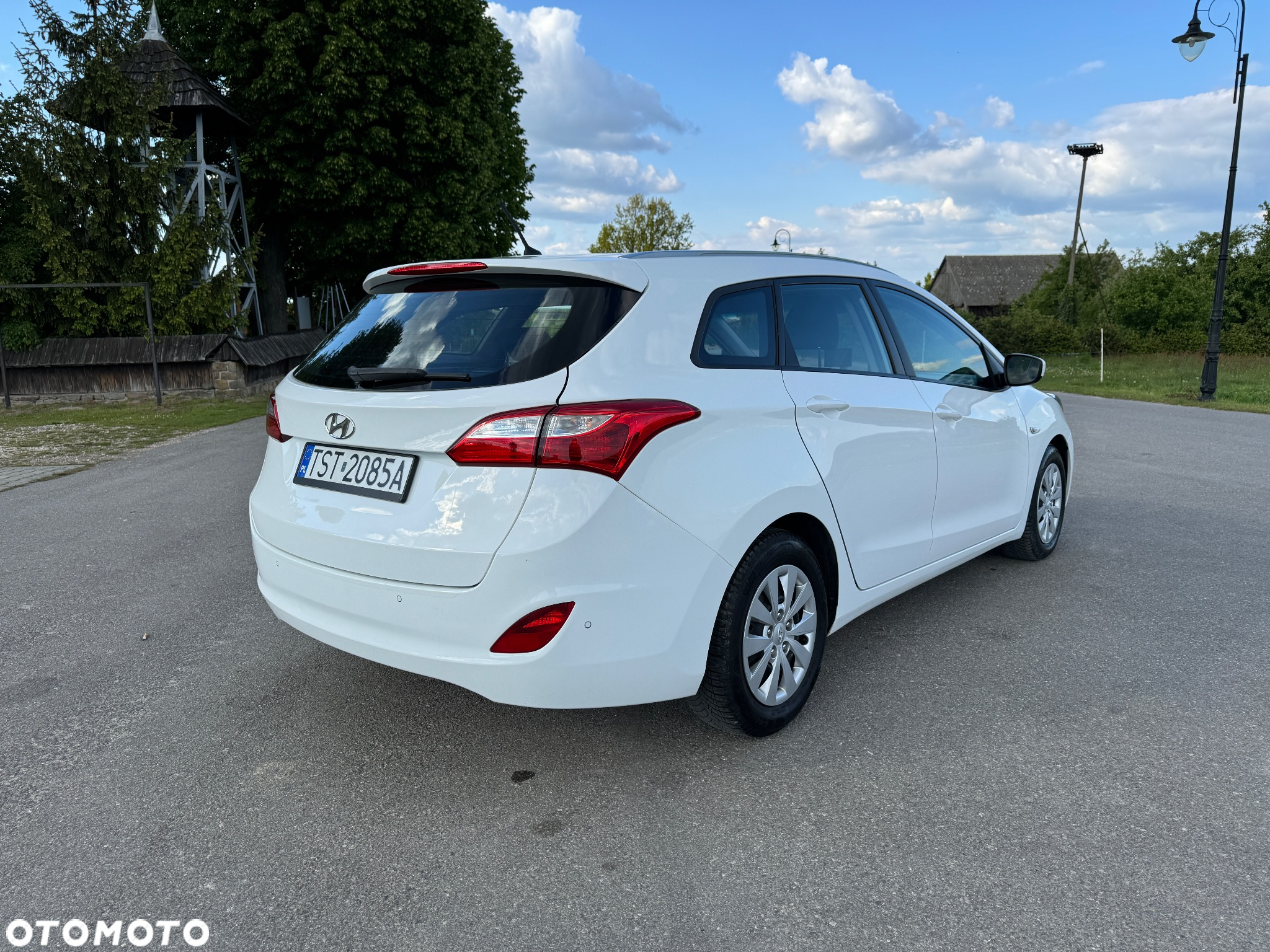 Hyundai i30 1.6 CRDI Automatik Trend - 4