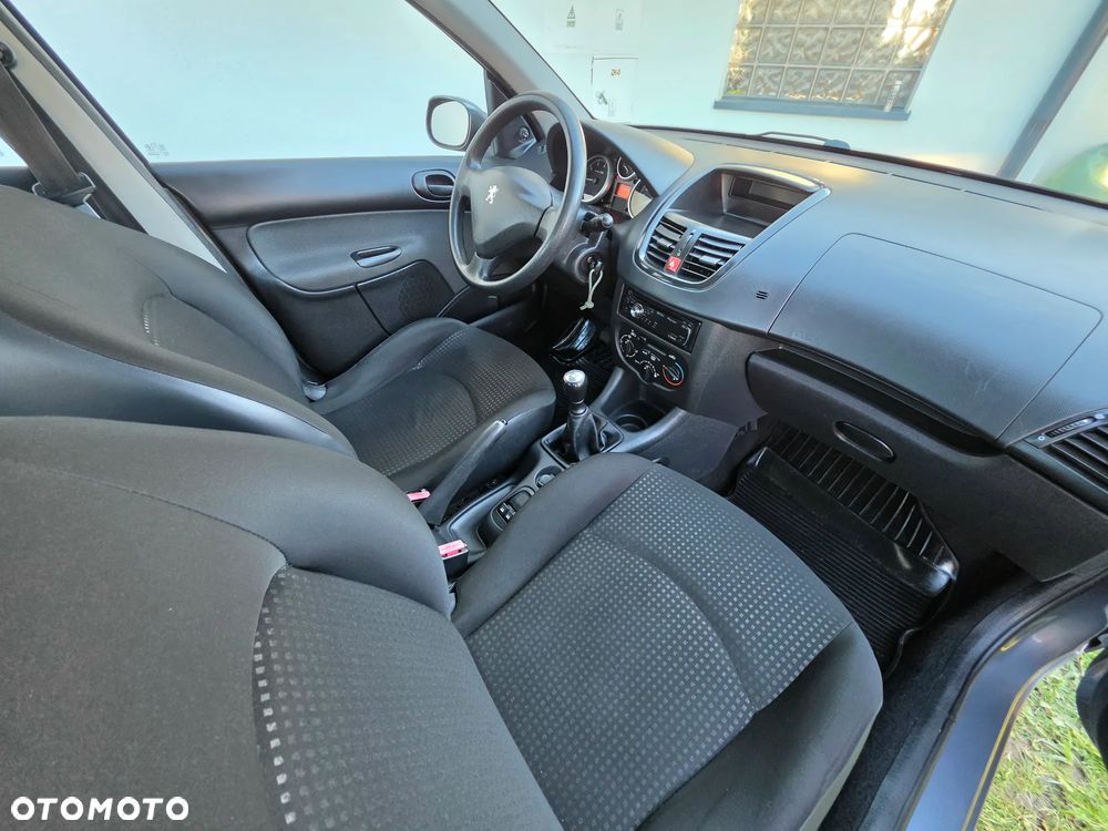 Peugeot 206 plus 1.1 Presence - 16