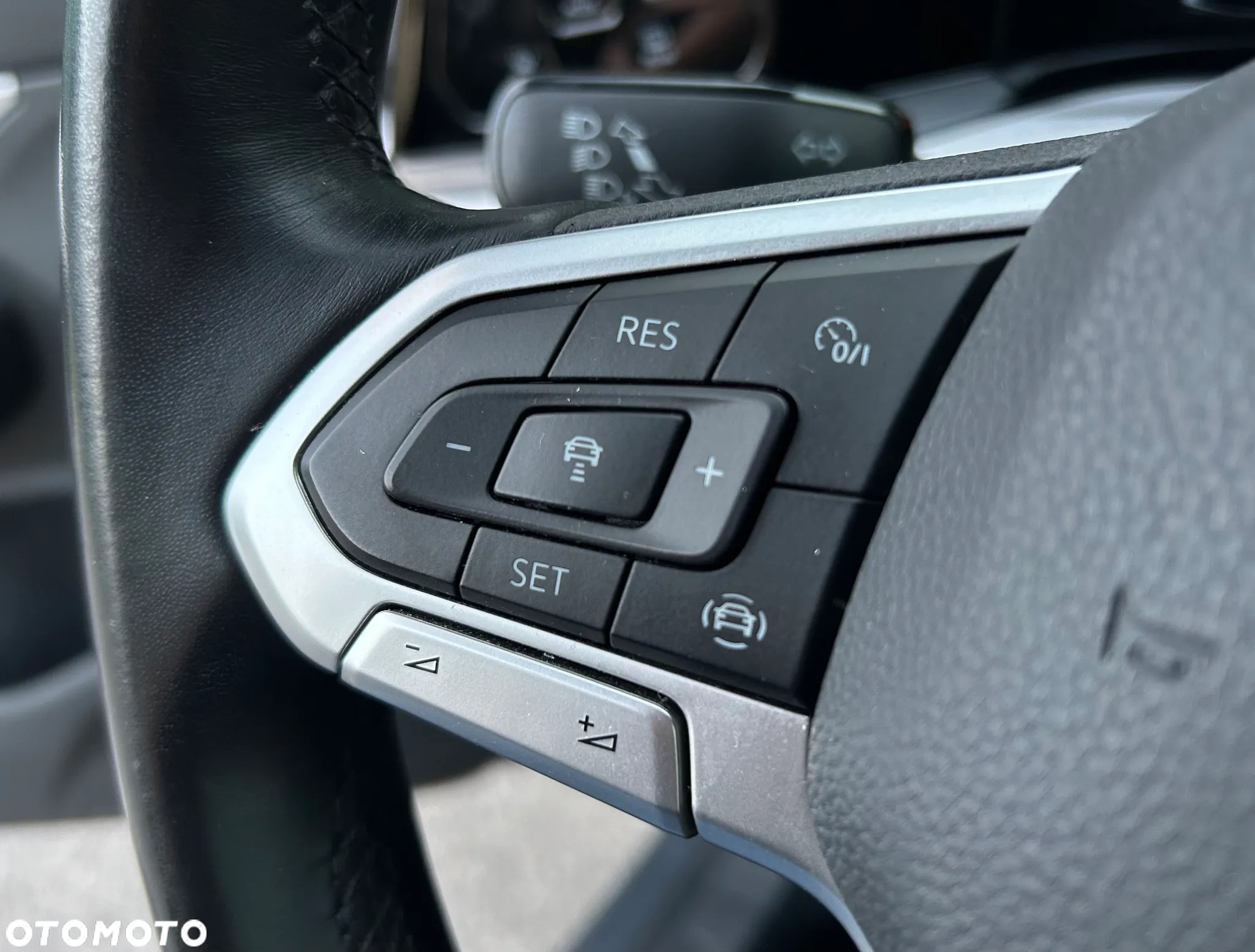 Volkswagen Golf VIII 2.0 TDI Life - 30
