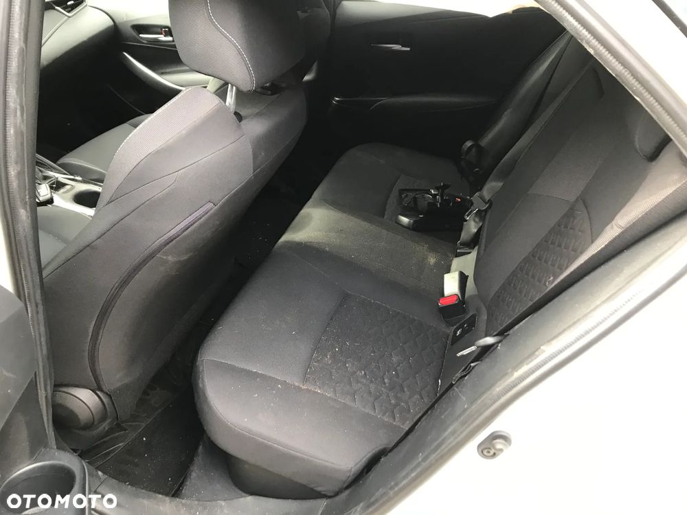 Toyota Corolla 2.0 Hybrid Executive - 19