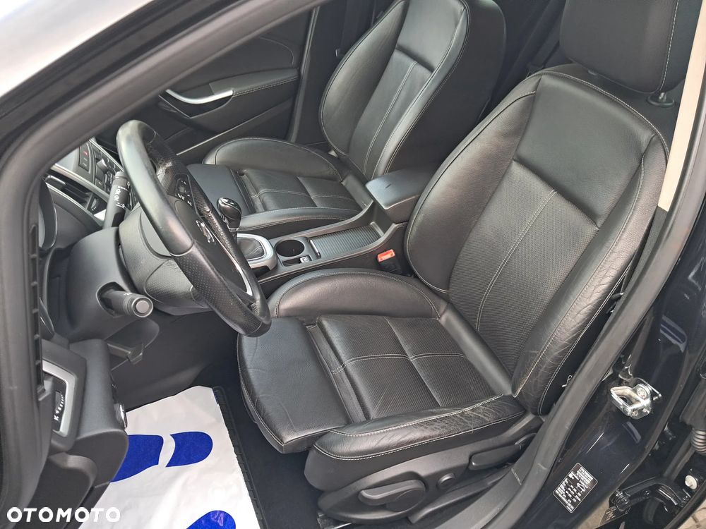 Opel Astra 1.4 Turbo Innovation - 17