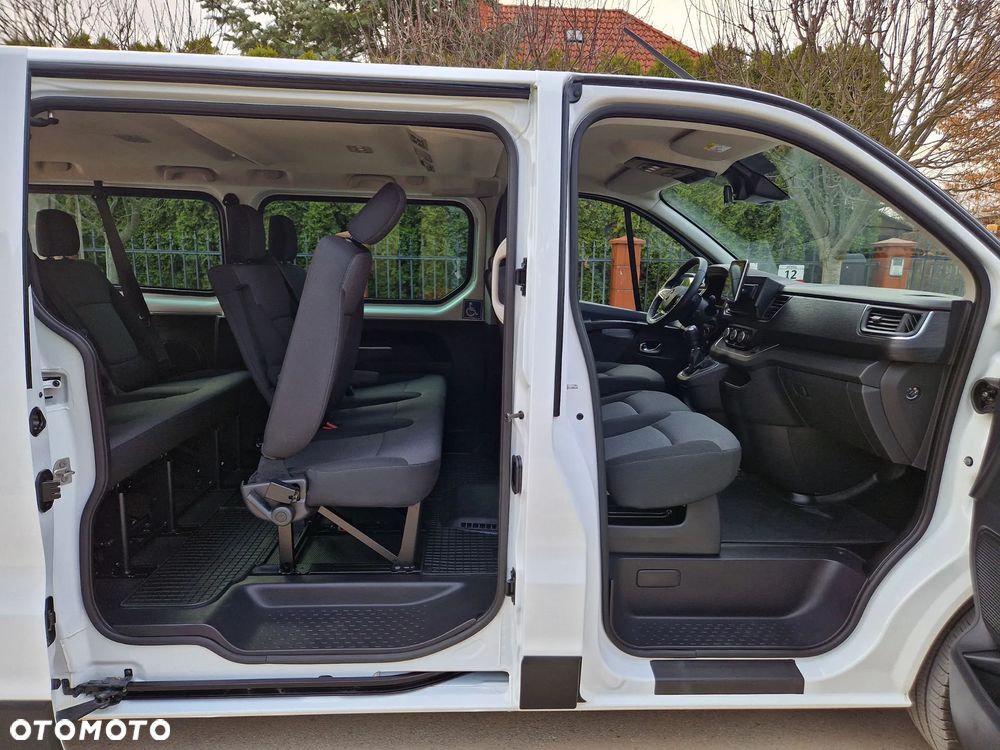 Renault Trafic 2.0 dCi - 29
