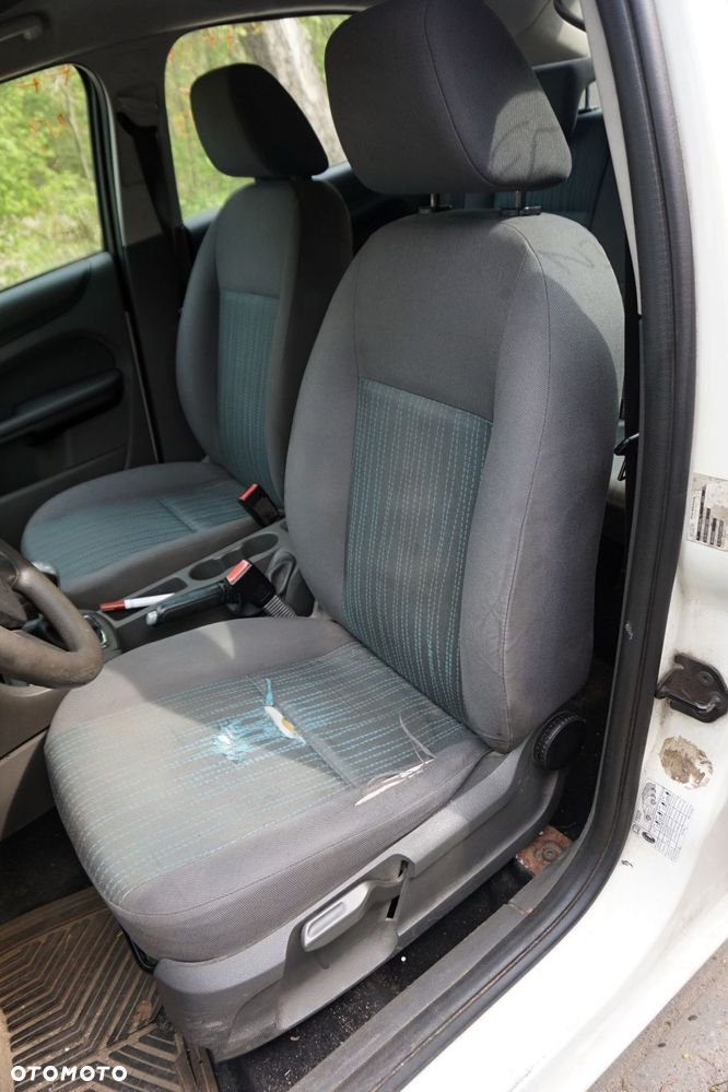 FORD FOCUS II MK2 5D HB 2005 N3 1.6 TDCI HHDA 90KM MTX75 BIAŁY na części - 17