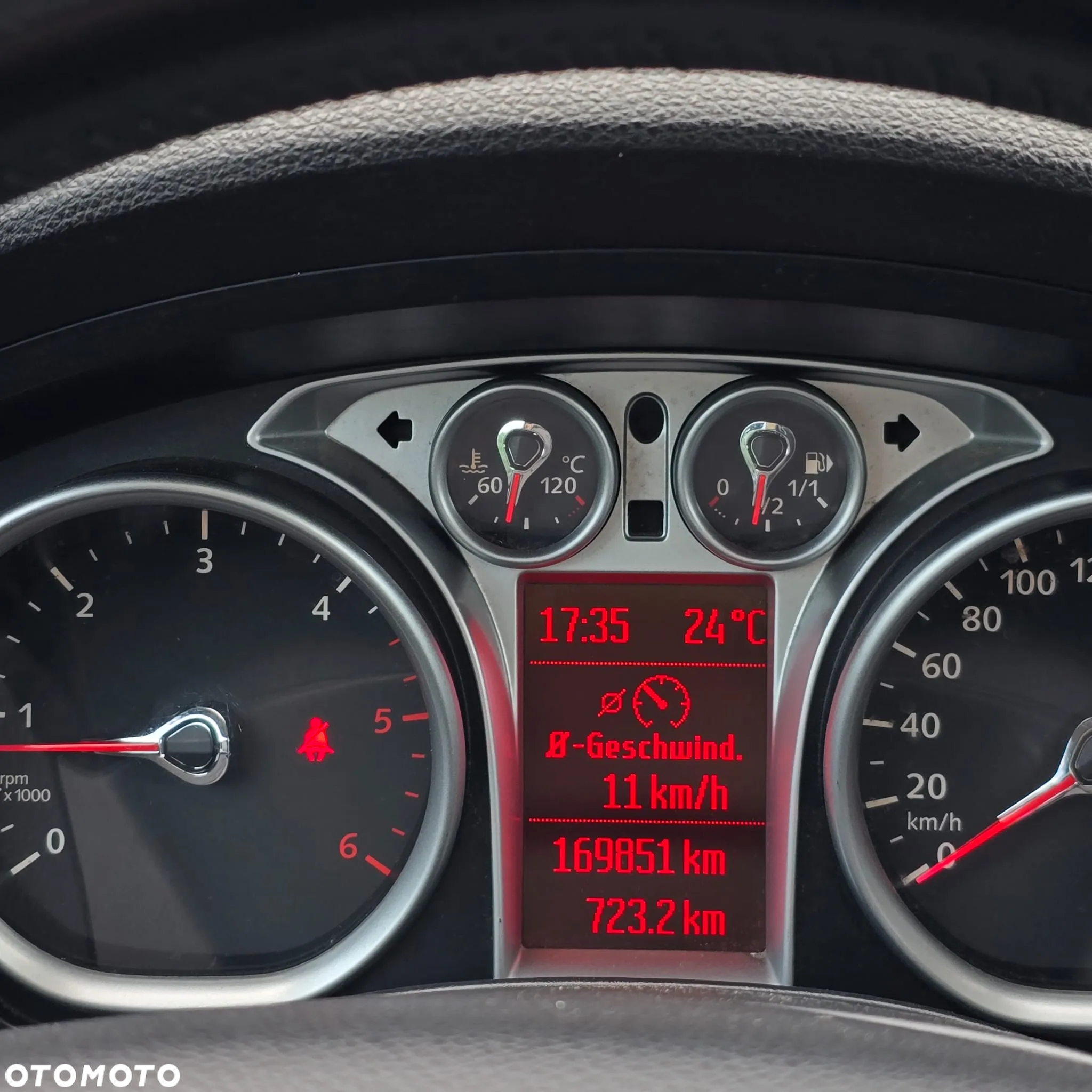 Ford Kuga 2.0 TDCi FWD Titanium - 31