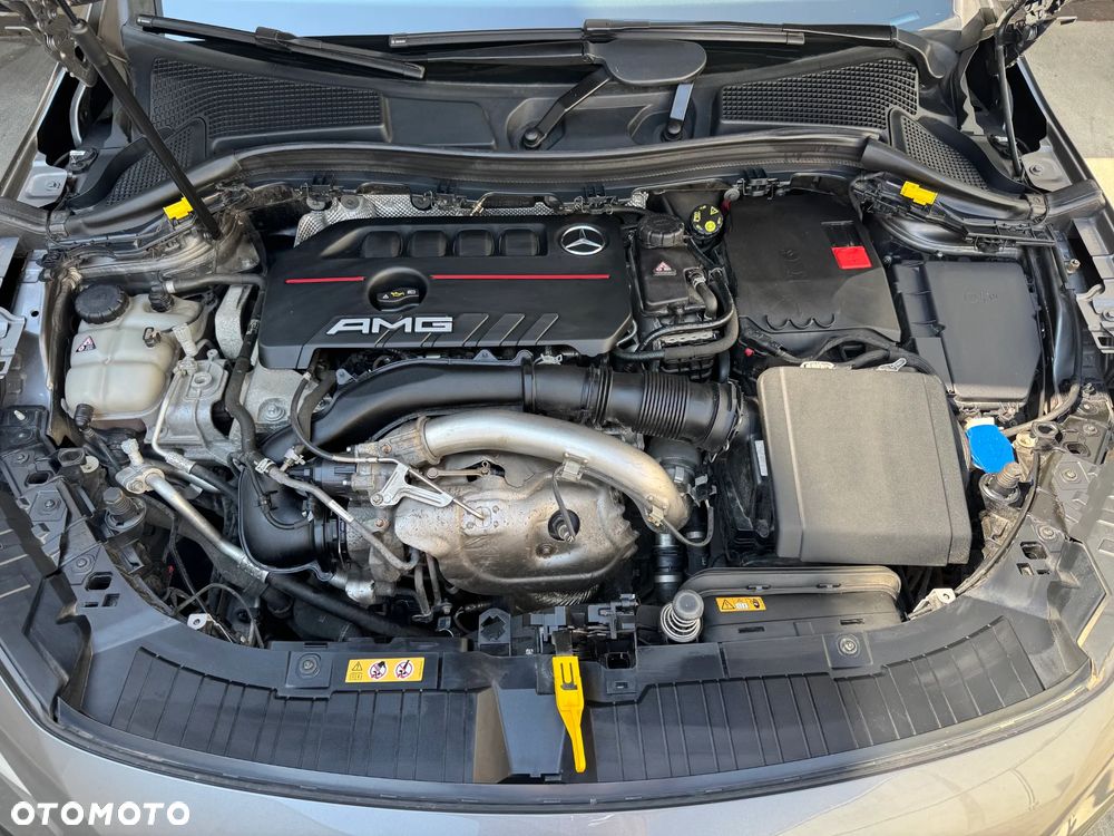 Mercedes-Benz GLA AMG 35 4-Matic - 11