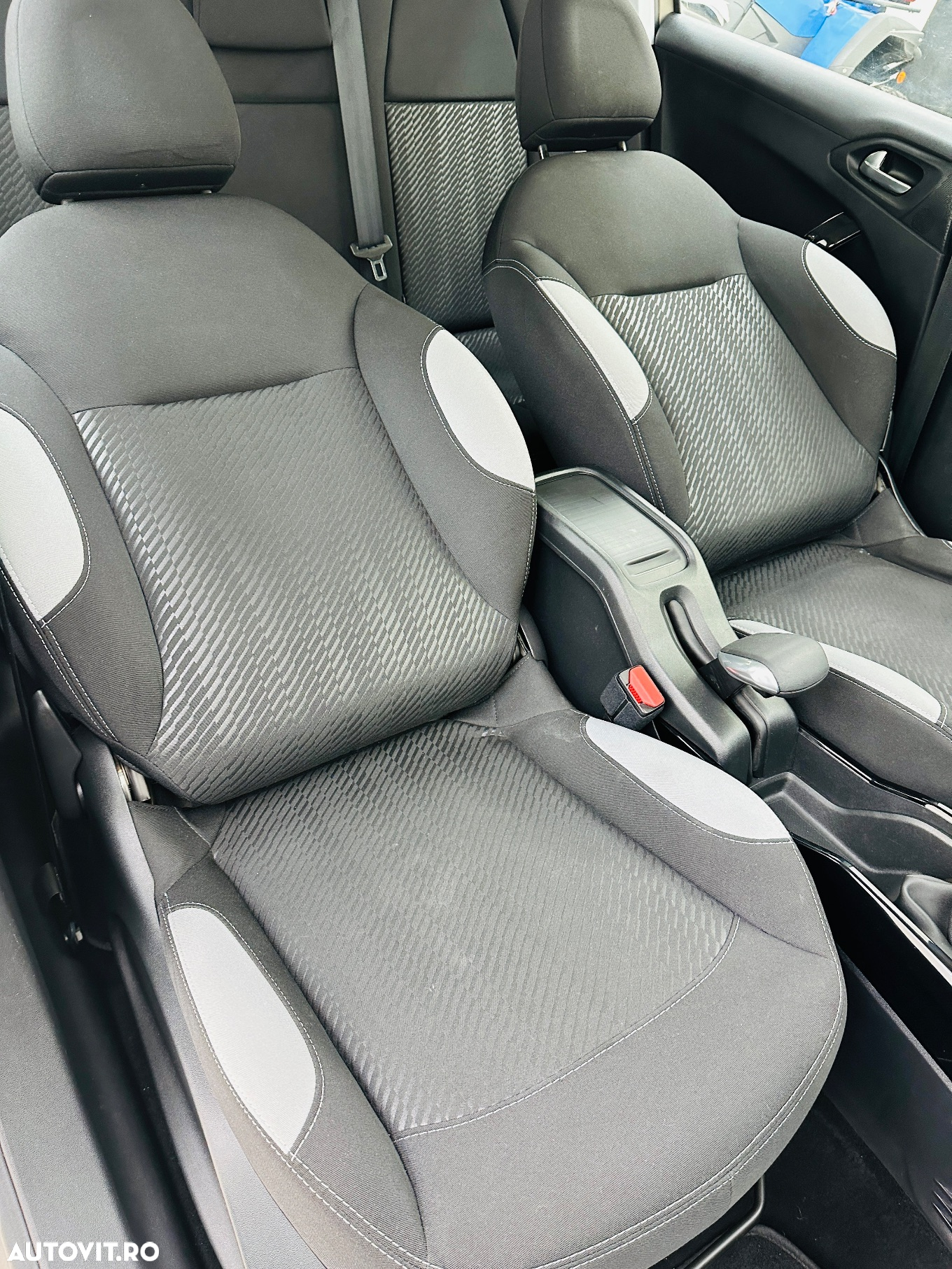 Peugeot 2008 - 18