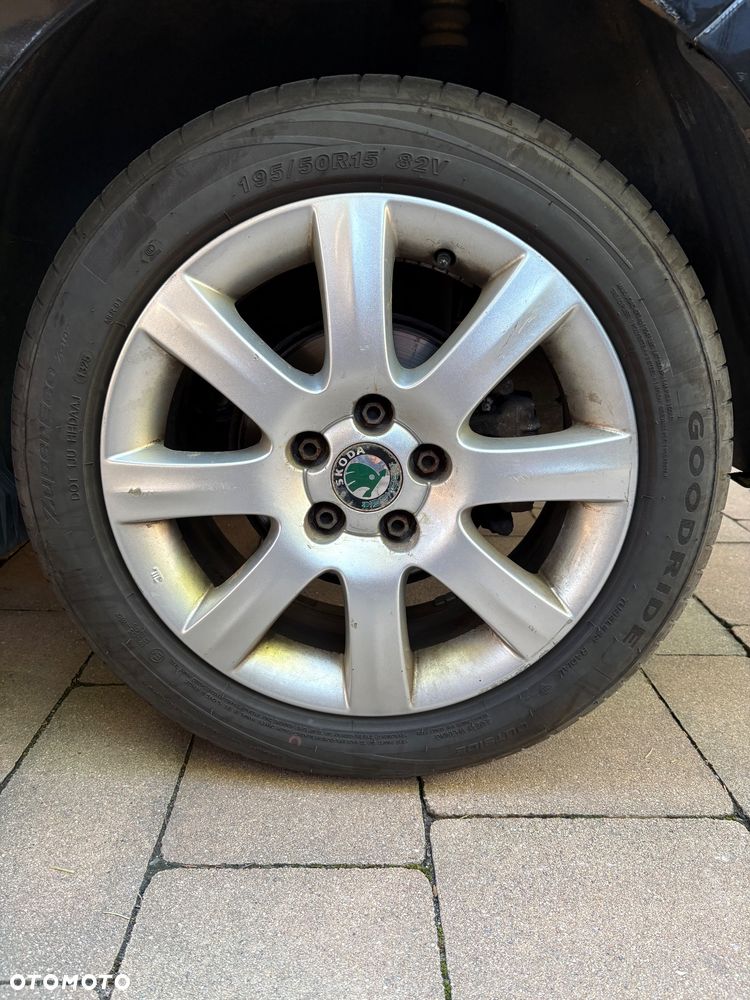 Skoda Fabia 1.2 TSI Active - 15