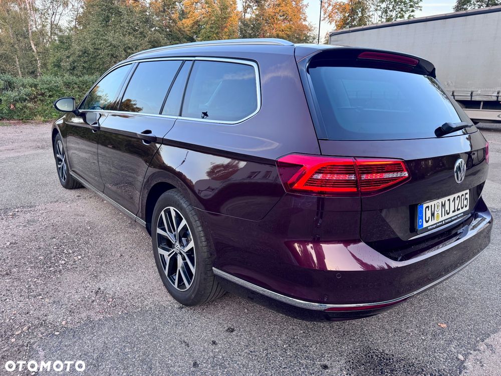 Volkswagen Passat - 4