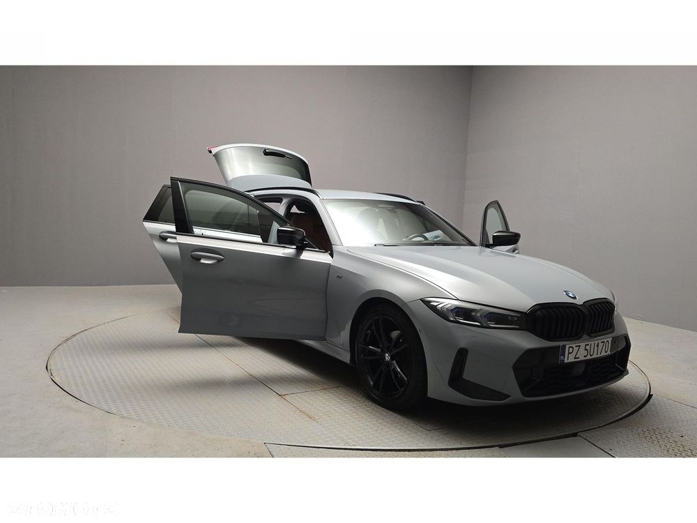 BMW Seria 3 320d xDrive M Sport - 12