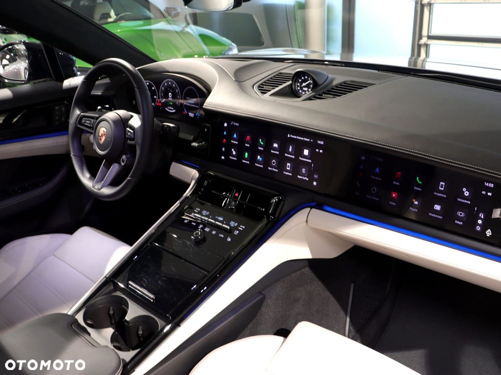 Porsche Panamera 4 E-Hybrid PHEV - 19