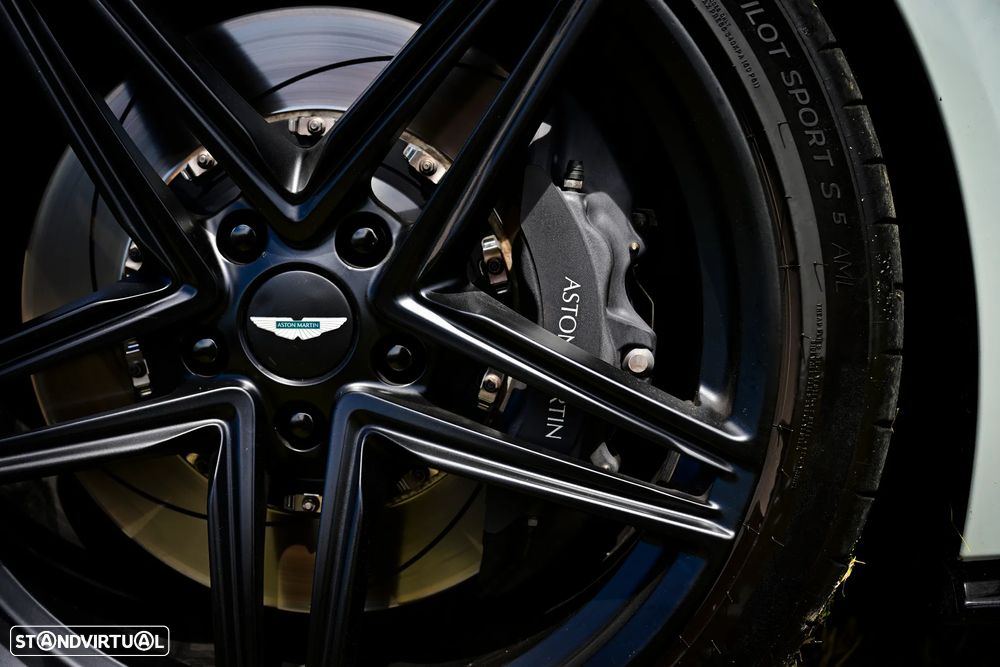 Aston Martin Vantage Coupe V8 - 24