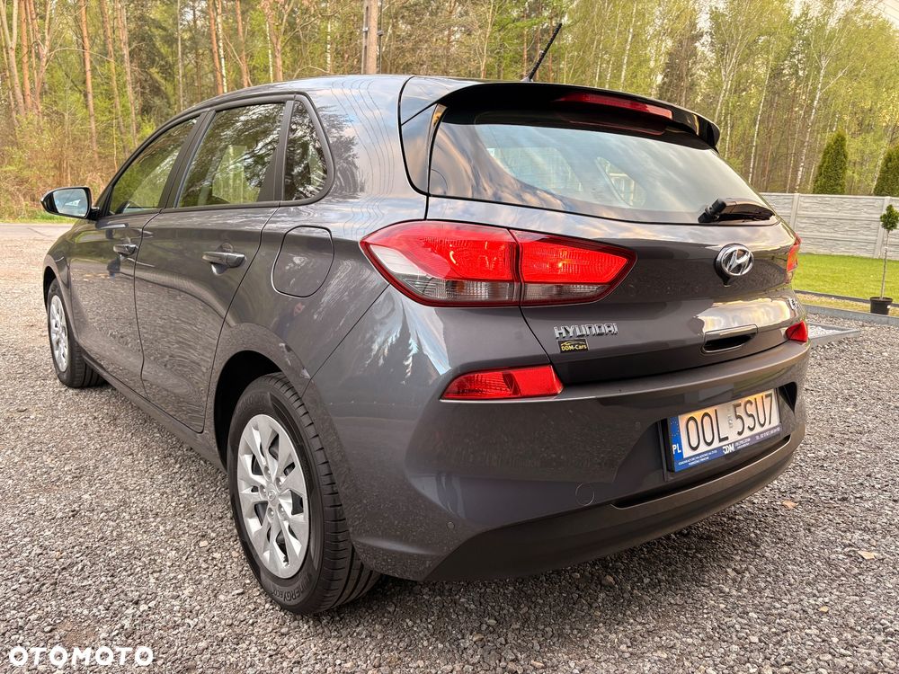 Hyundai i30 1.4 Trend - 12