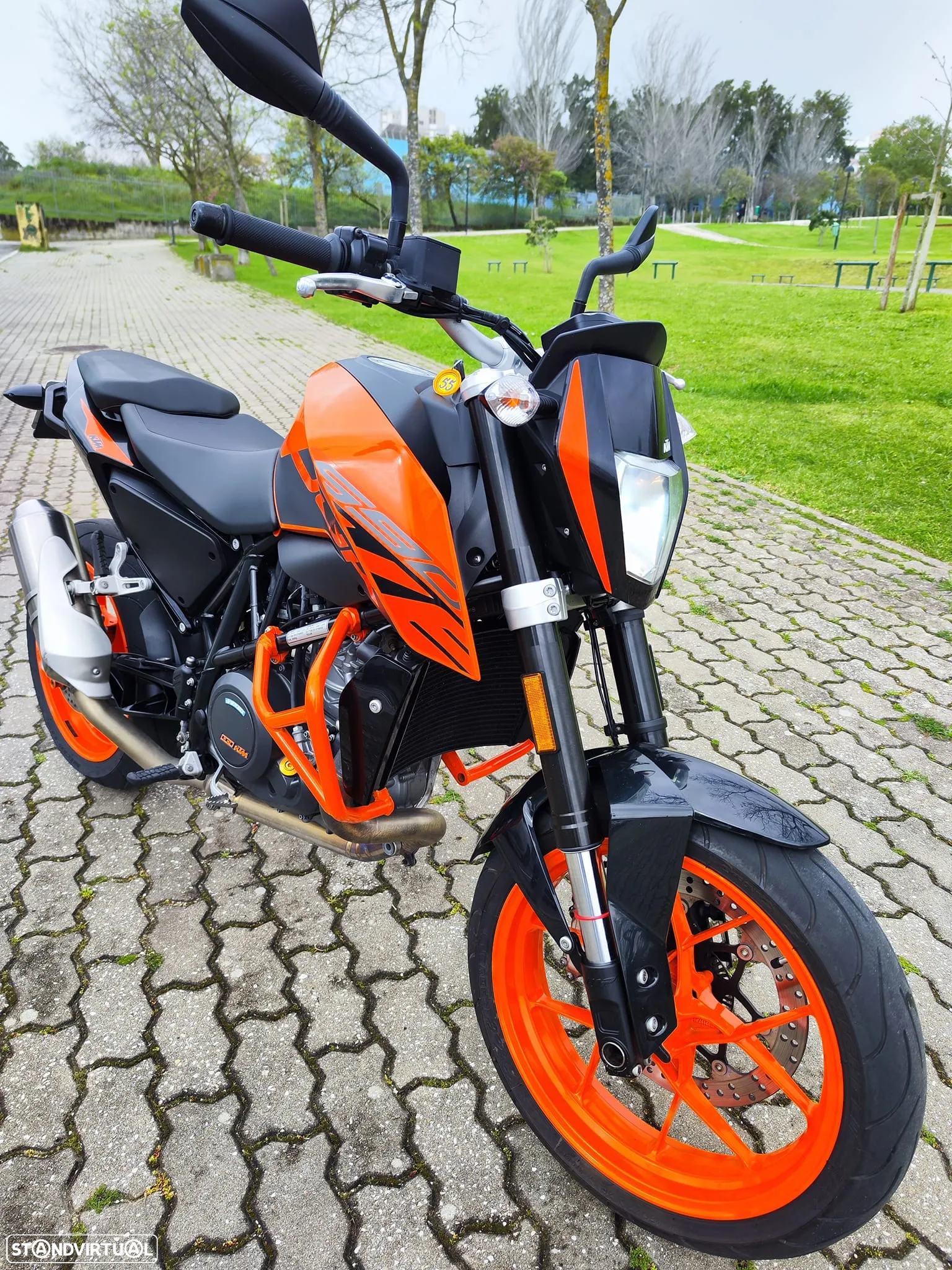 KTM Duke 690 - 13