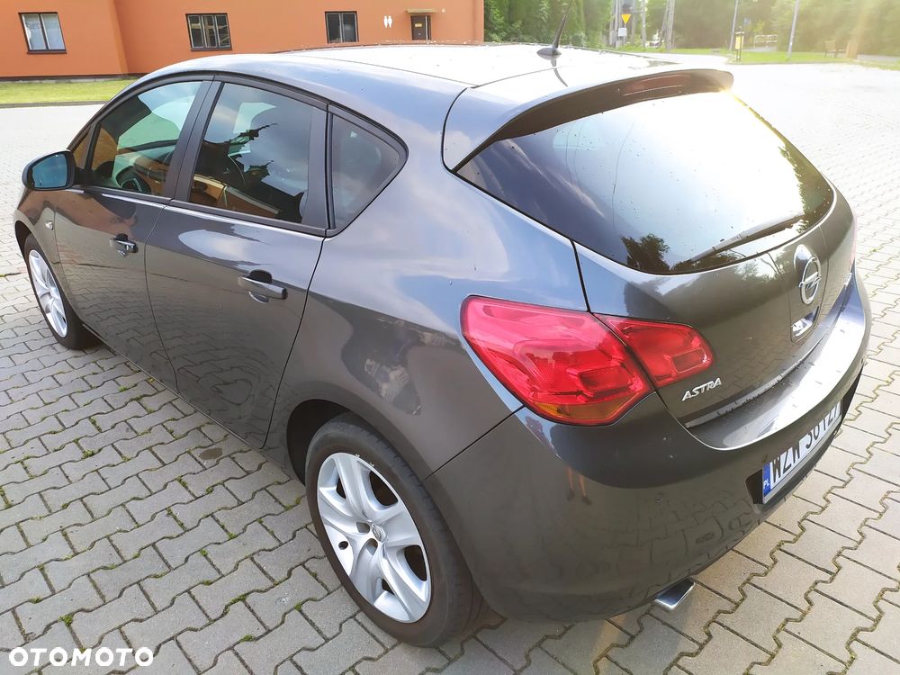 Opel Astra 1.4 Turbo Cosmo - 30