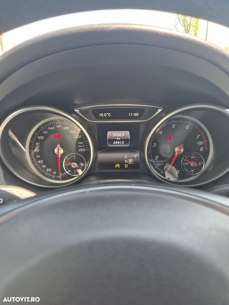 Mercedes-Benz GLA - 5