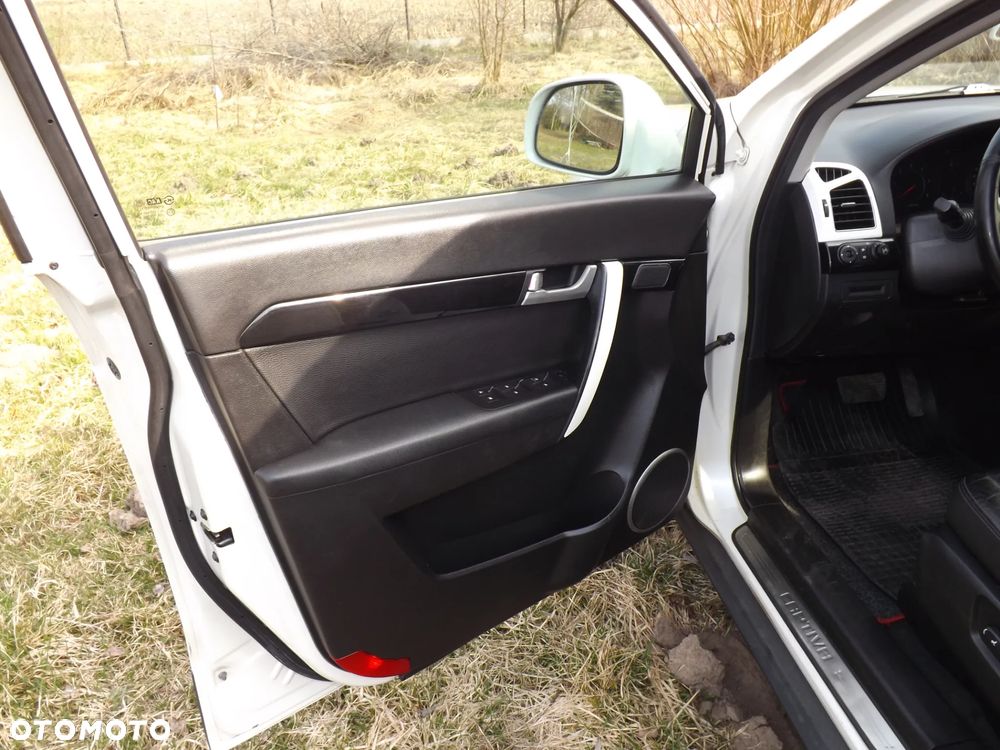 Chevrolet Captiva - 23