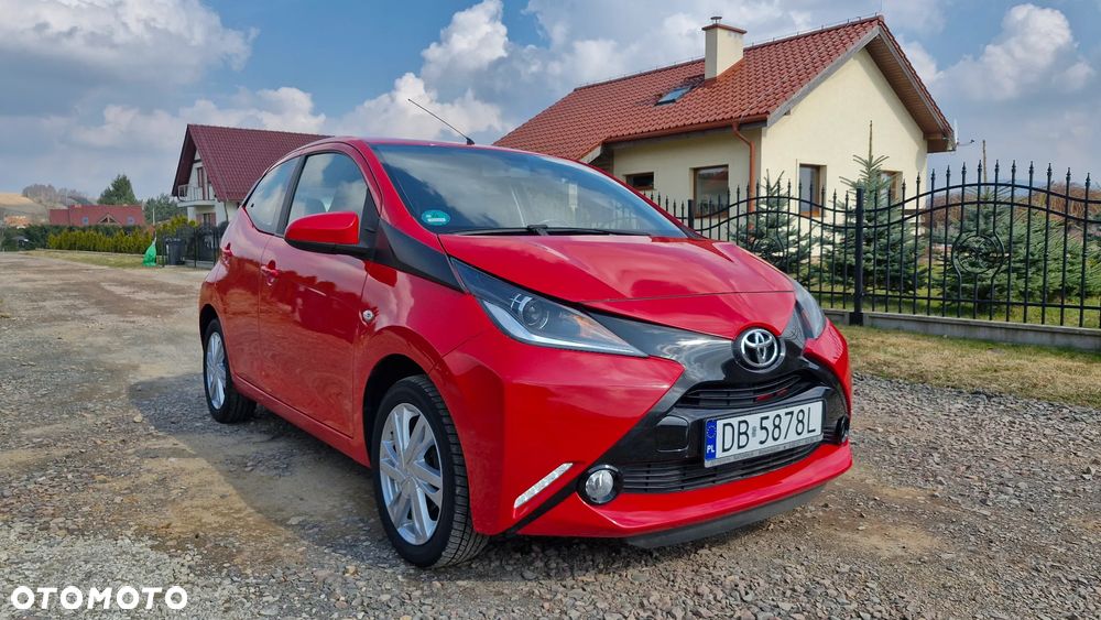 Toyota Aygo x-play - 15