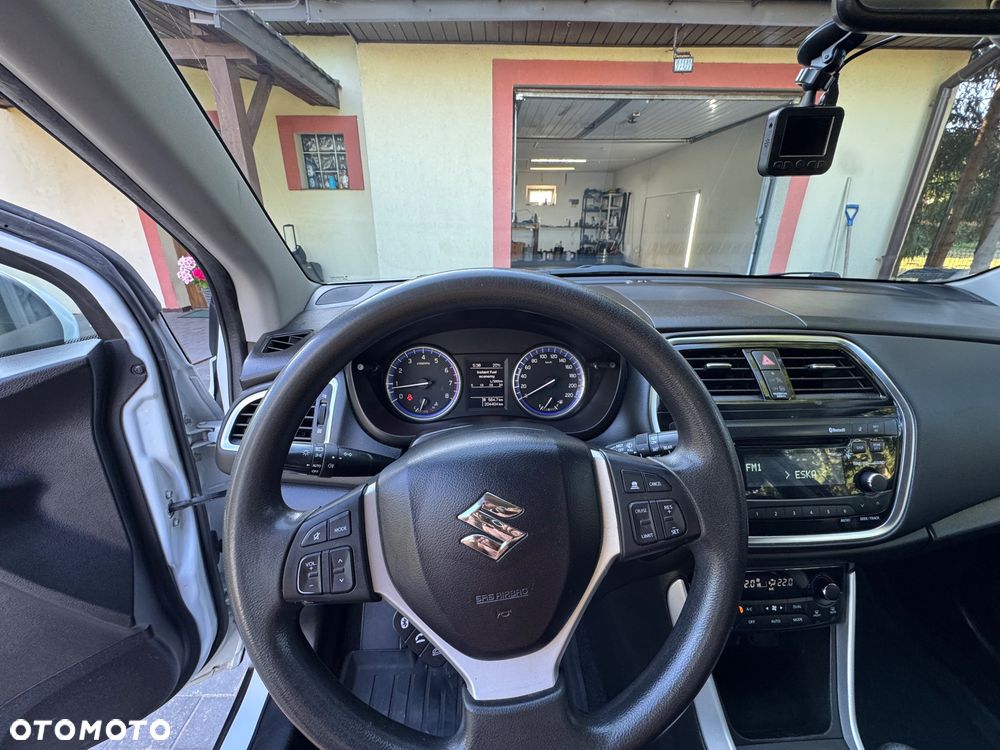 Suzuki SX4 S-Cross - 18