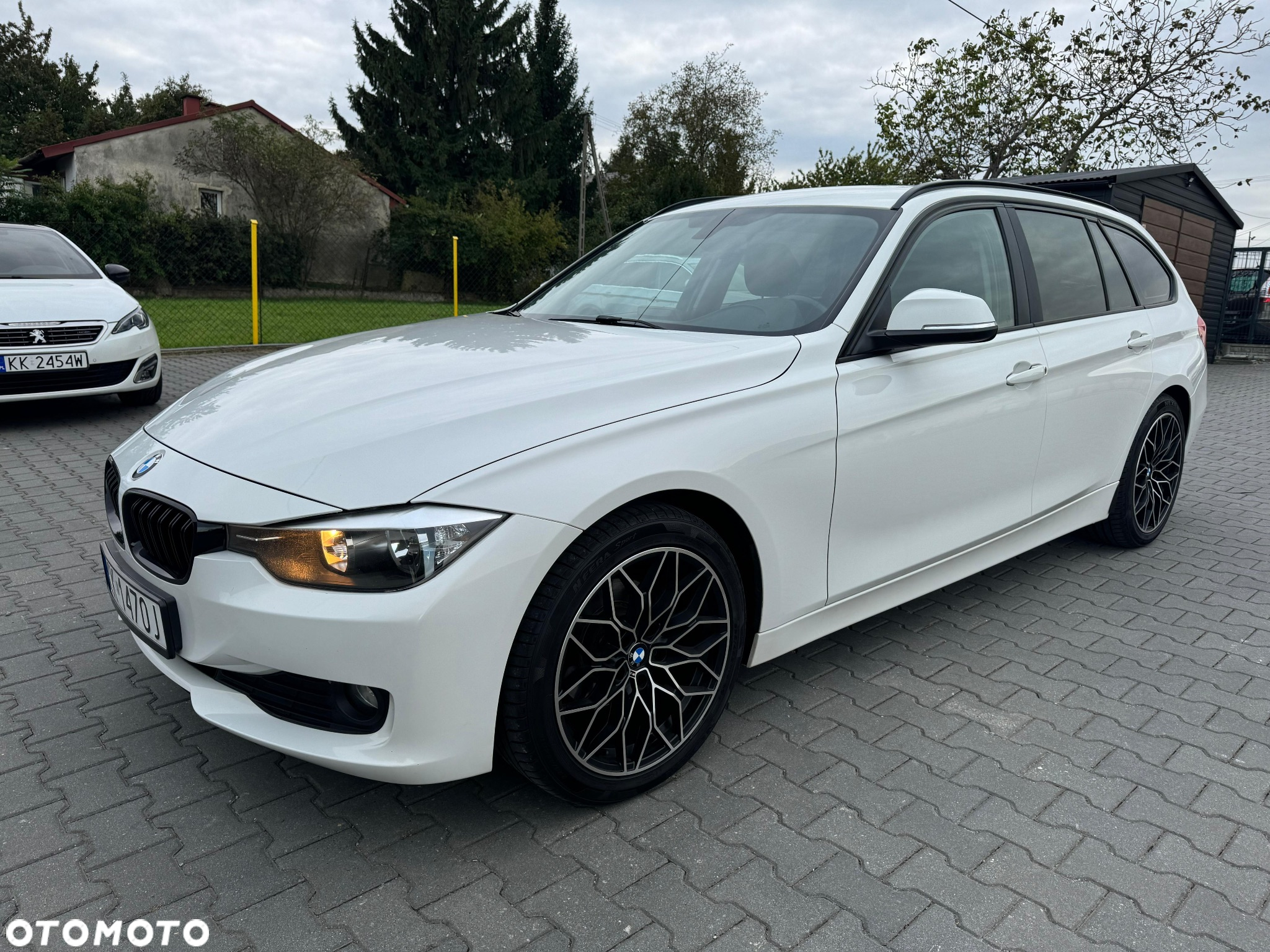 BMW Seria 3 316d - 12