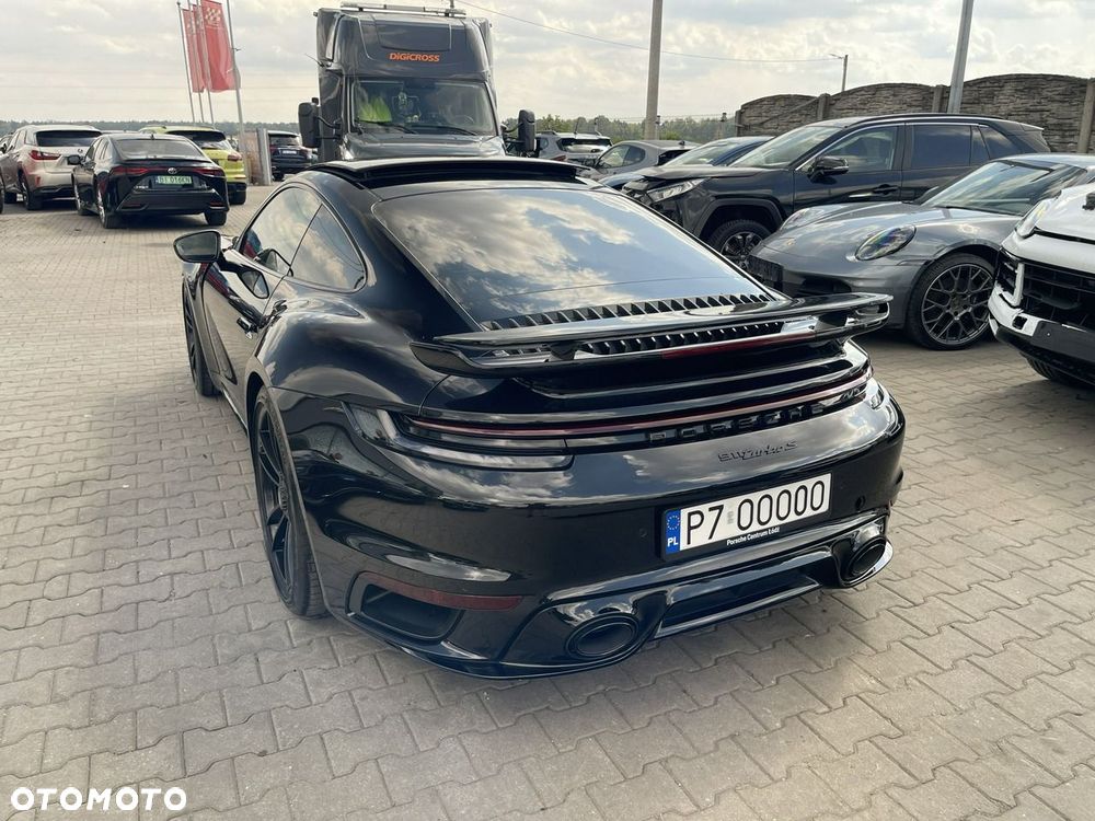 Porsche 911 911Turbo S - 12