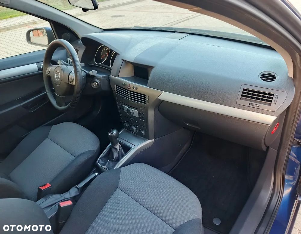 Opel Astra 1.6 Elegance - 21