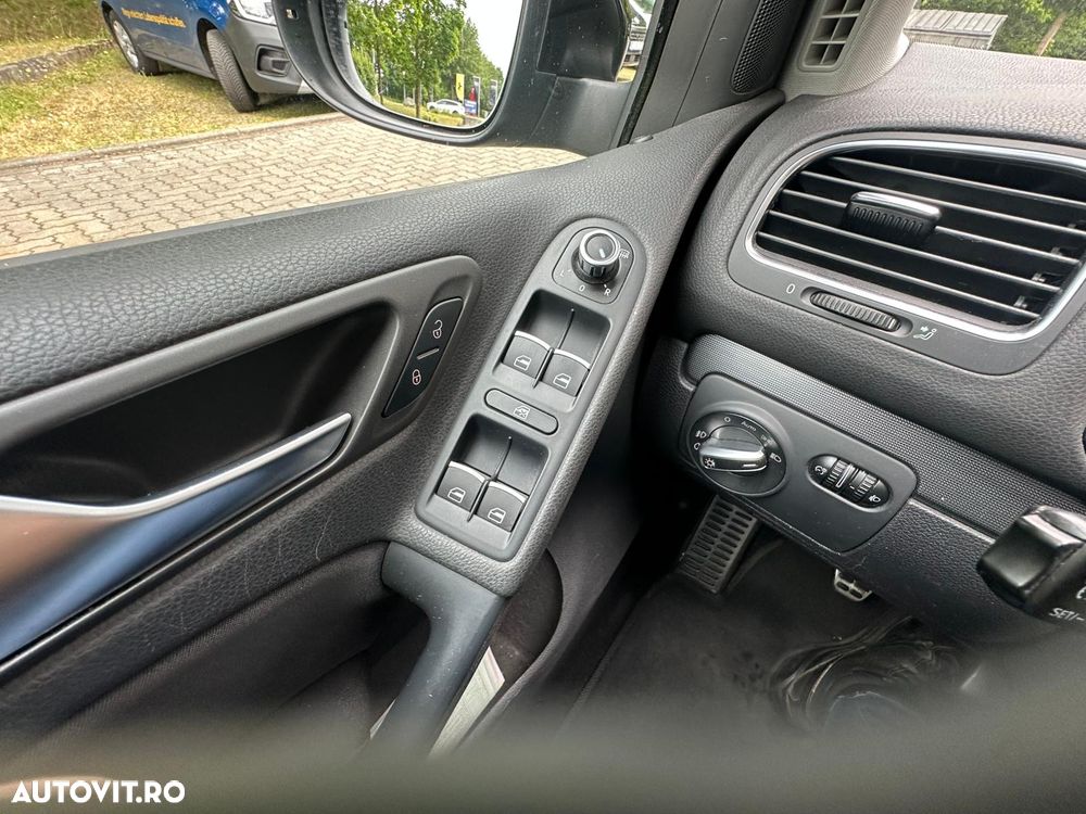 Volkswagen Golf - 4