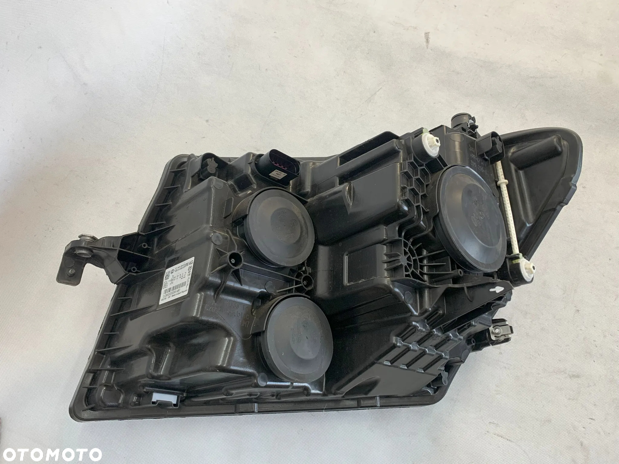 Image Volkswagen Crafter Man TGE 15r Světlomet Pravá lampa 2015 - 7C1941006B