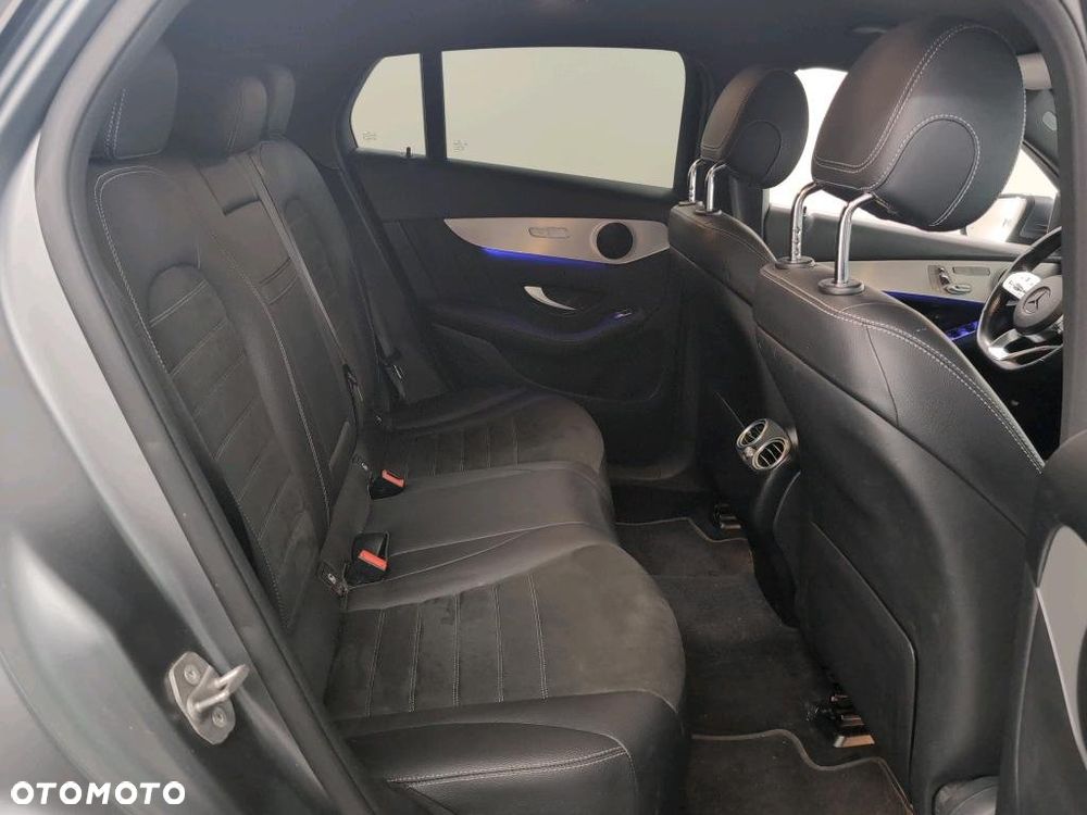 Mercedes-Benz GLC 220 d 4Matic 9G-TRONIC AMG Line - 10
