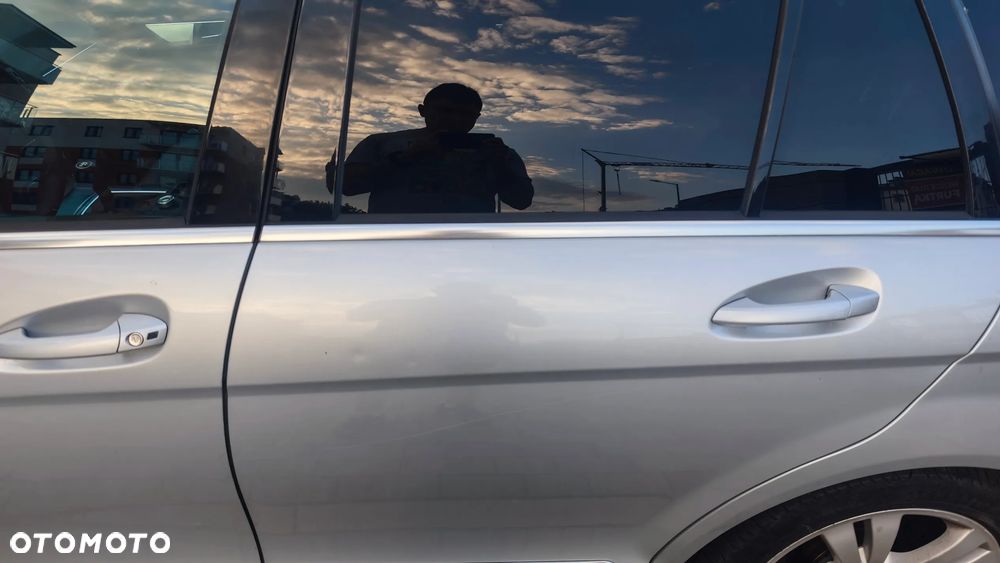 Mercedes-Benz Klasa C 220 CDI DPF Avantgarde - 19