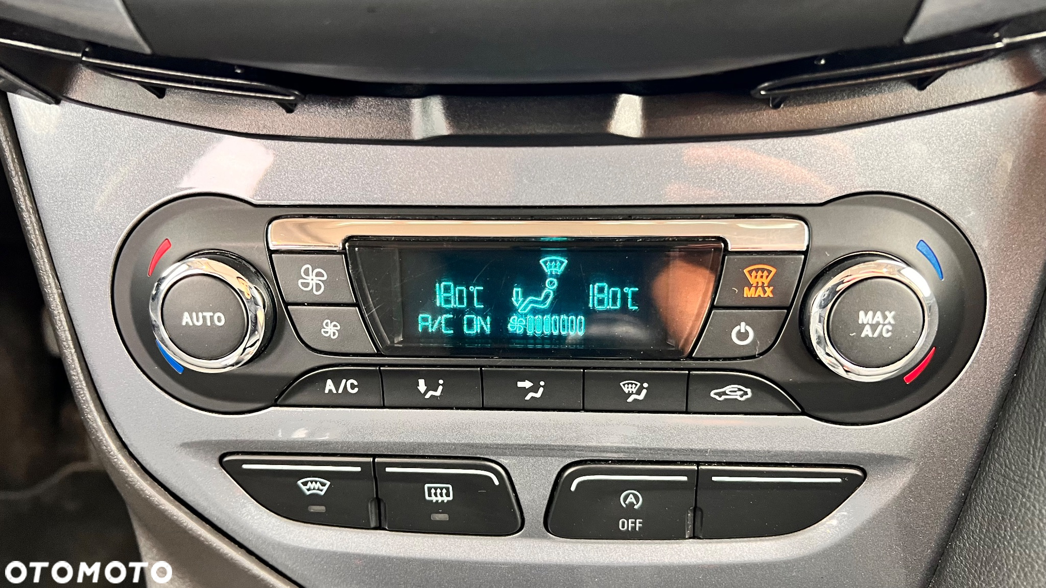 Ford Focus 1.0 EcoBoost Start-Stopp-System TITANIUM - 10